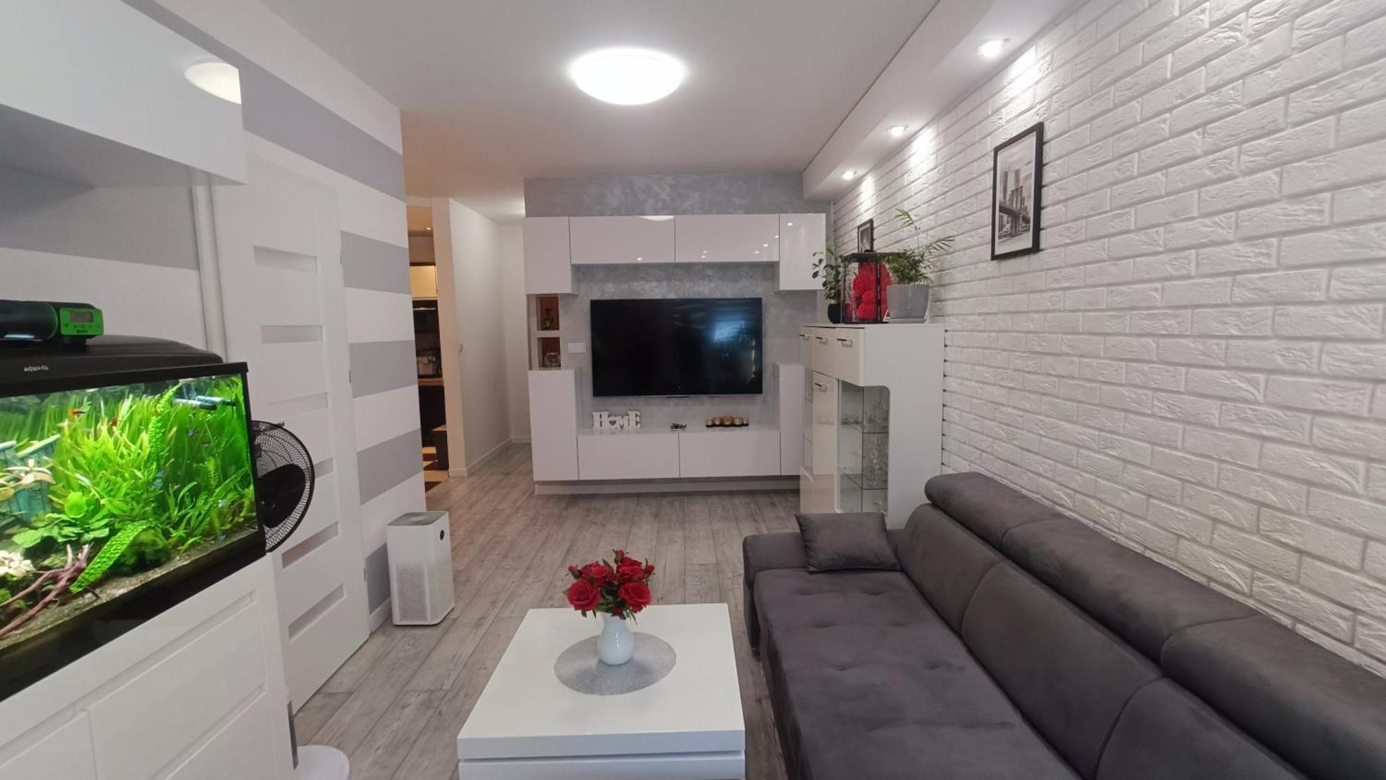 Apartament Rodzinny Z Ogrodkiem W Centrum Gizycka 기지크코 외부 사진