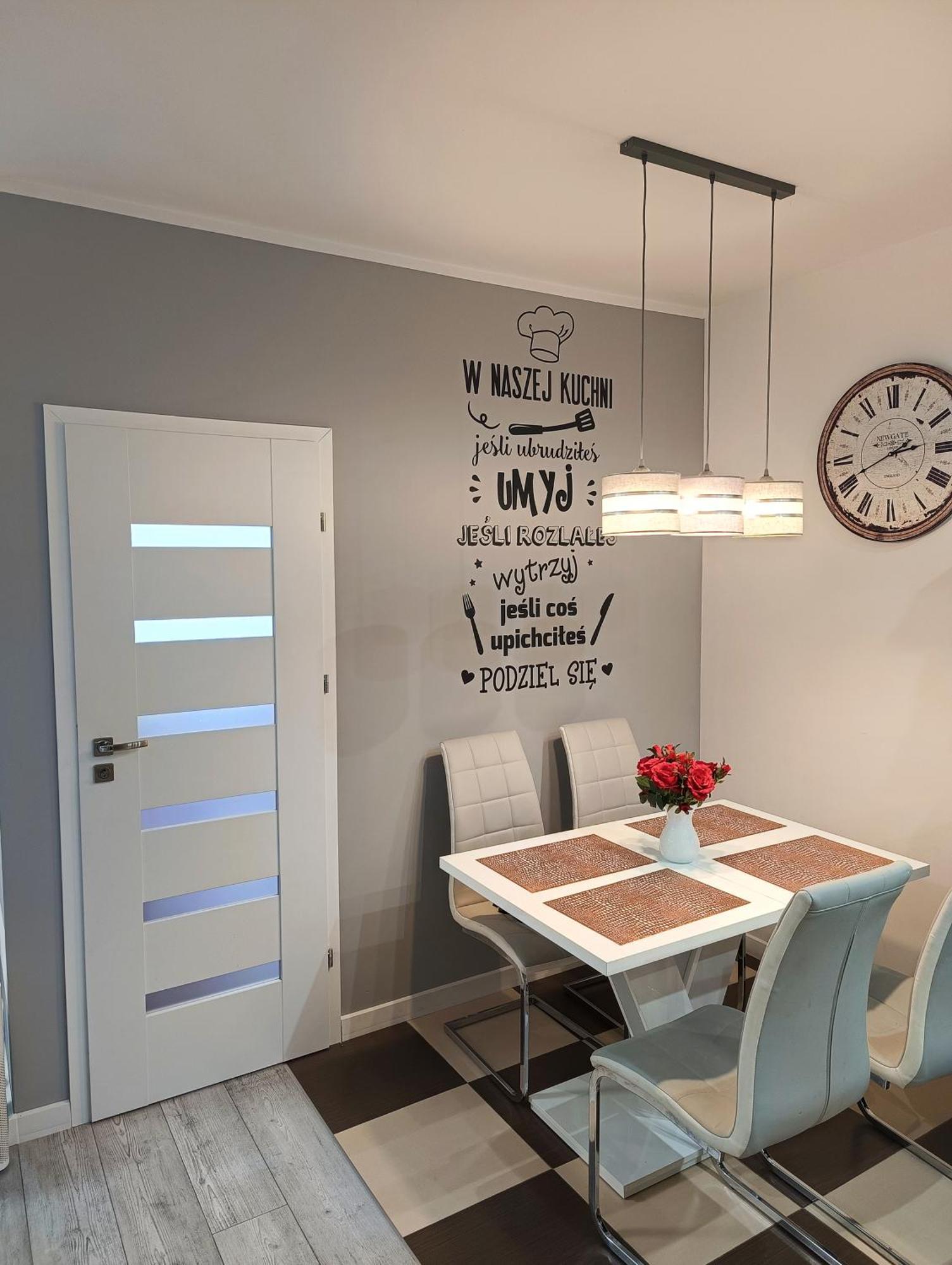 Apartament Rodzinny Z Ogrodkiem W Centrum Gizycka 기지크코 외부 사진
